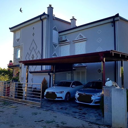 Apartments Petar & Anka Біоград-на-Мору Екстер'єр фото