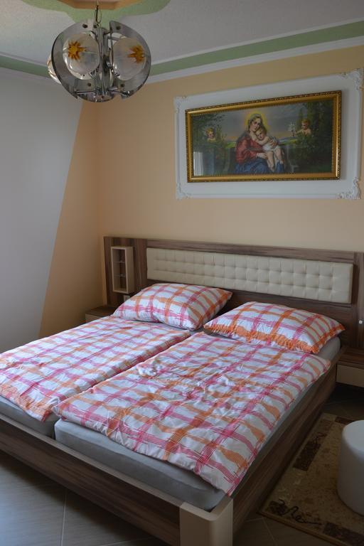 Apartments Petar & Anka Біоград-на-Мору Номер фото